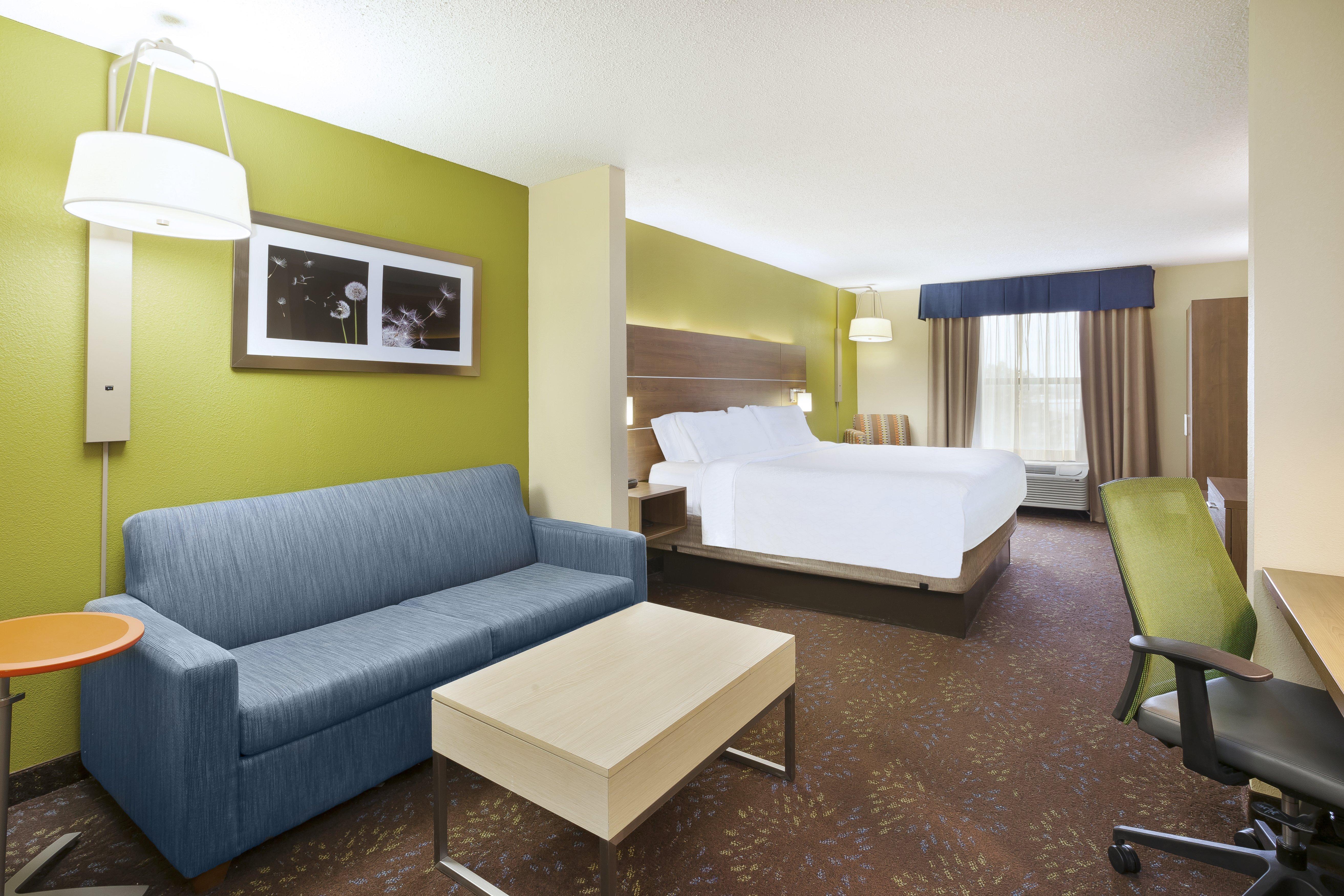 Holiday Inn Express Hotel & Suites Circleville By Ihg Bagian luar foto