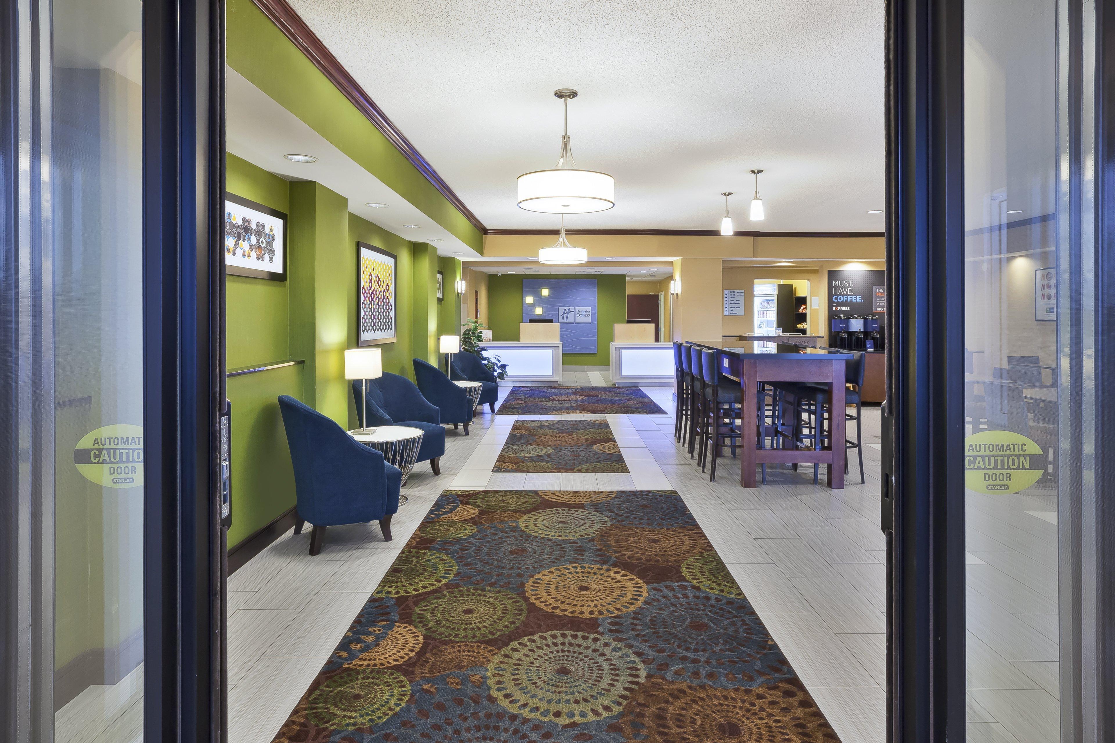 Holiday Inn Express Hotel & Suites Circleville By Ihg Bagian luar foto