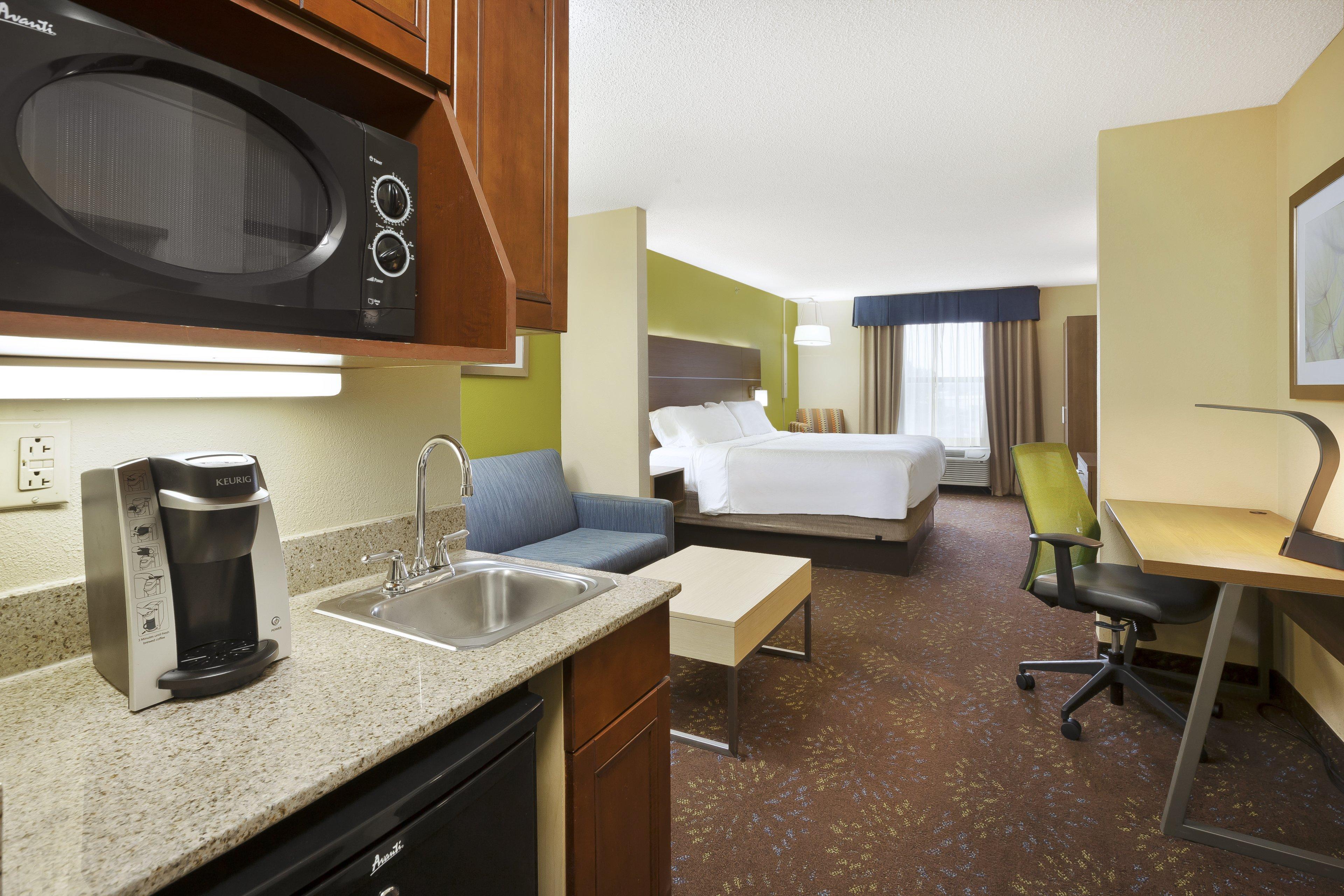 Holiday Inn Express Hotel & Suites Circleville By Ihg Bagian luar foto