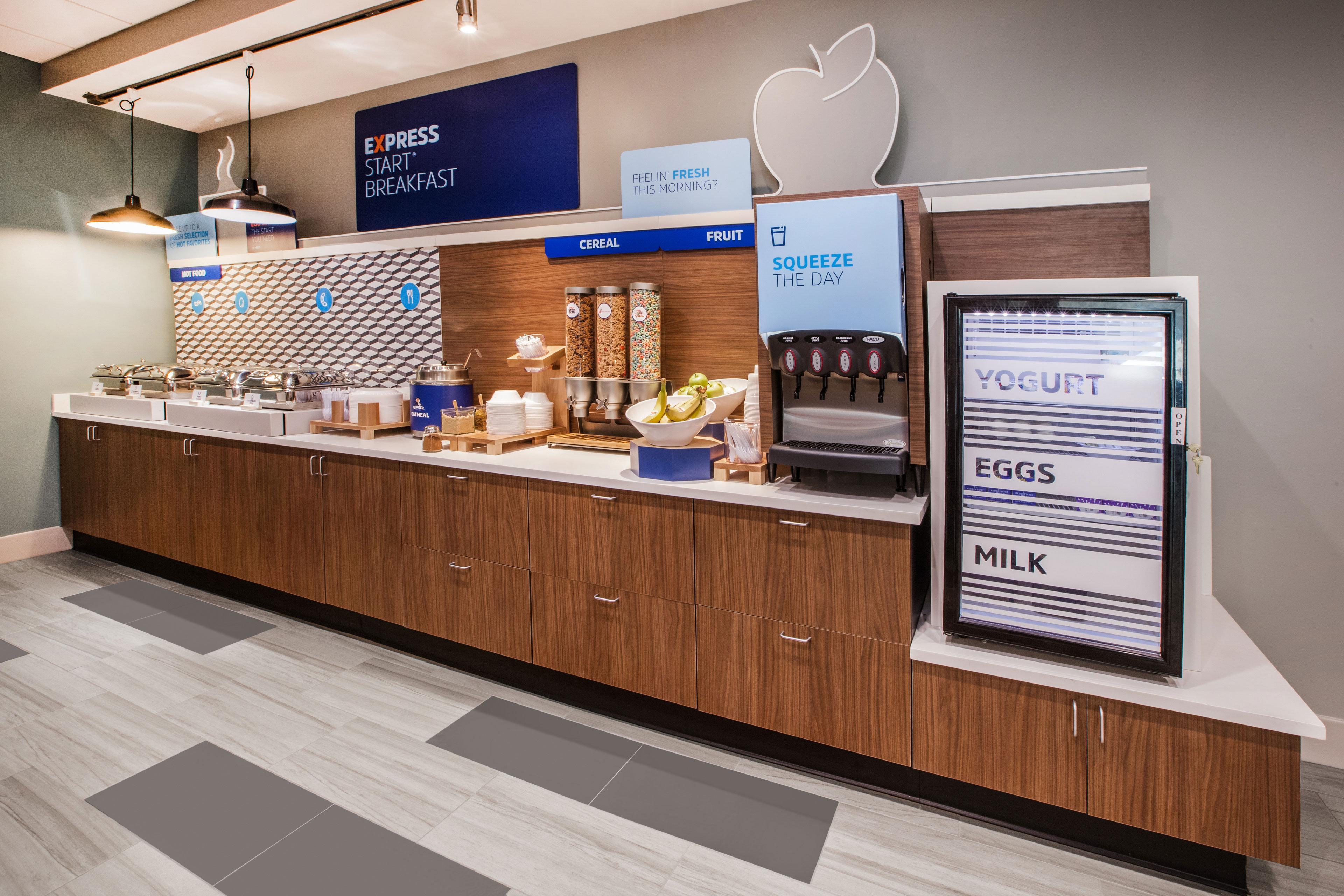 Holiday Inn Express Hotel & Suites Circleville By Ihg Bagian luar foto